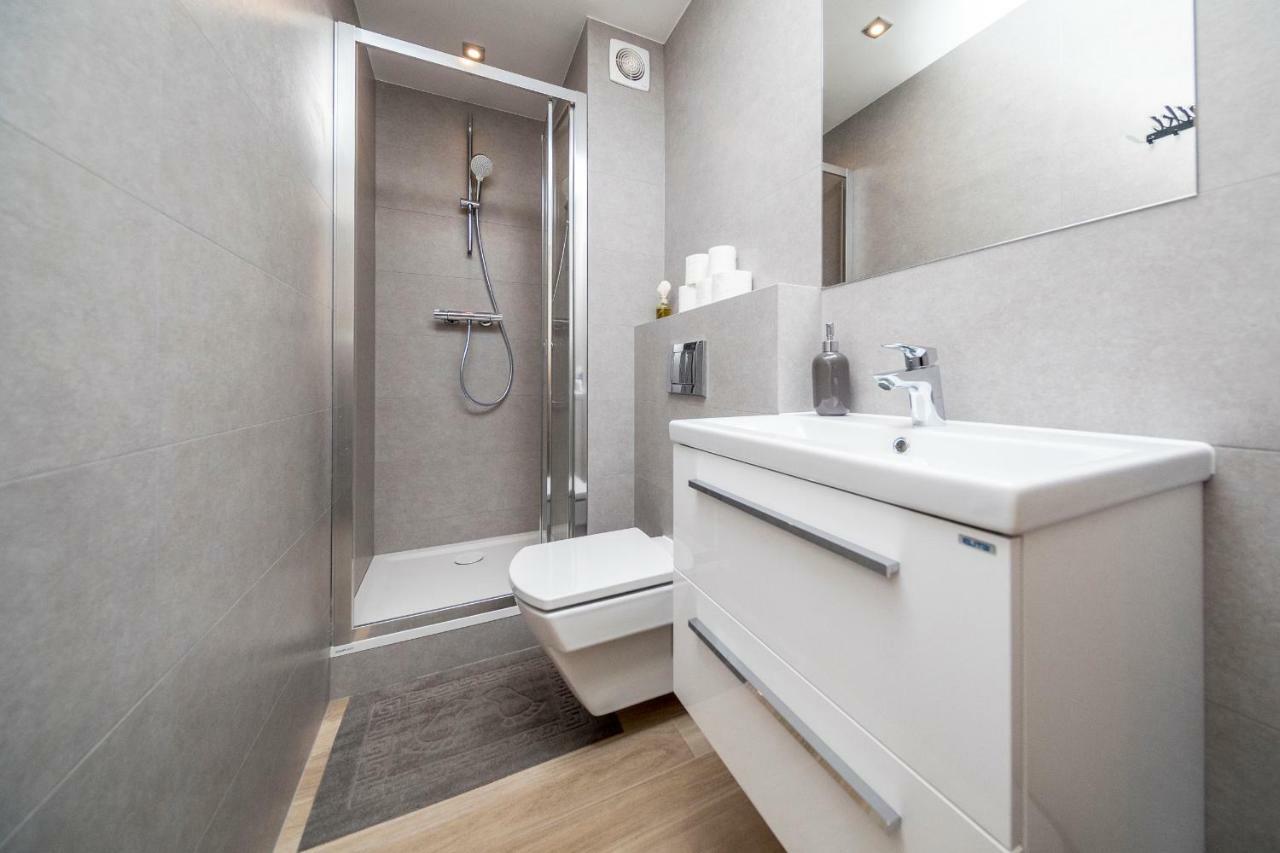 6 Cities Rooms Warszawa Eksteriør bilde